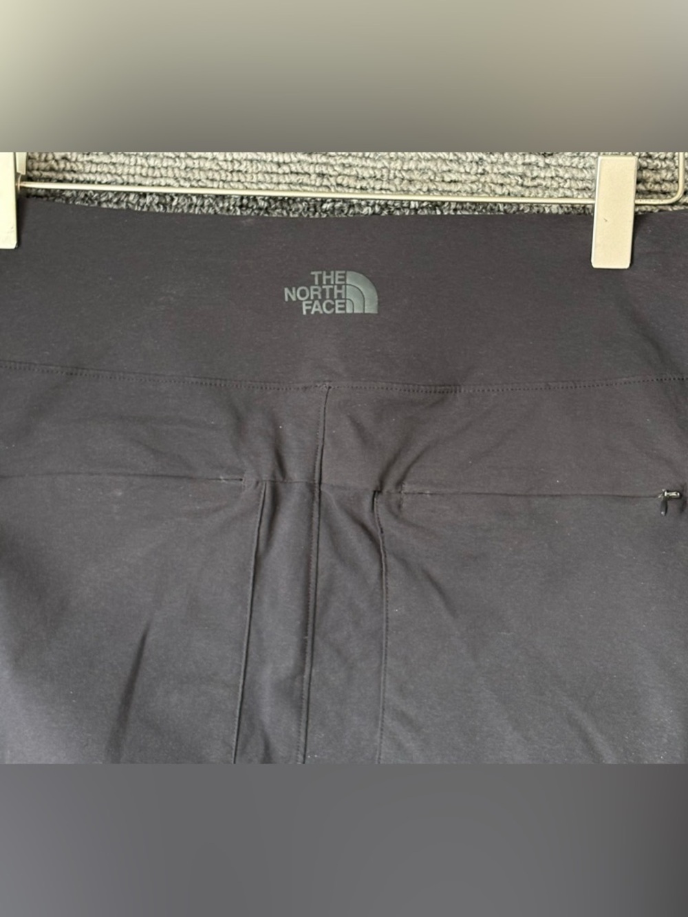 The North Face Women's Paramount Black Hybrid High Rise Tights Large EUC - Picture 7 of 9